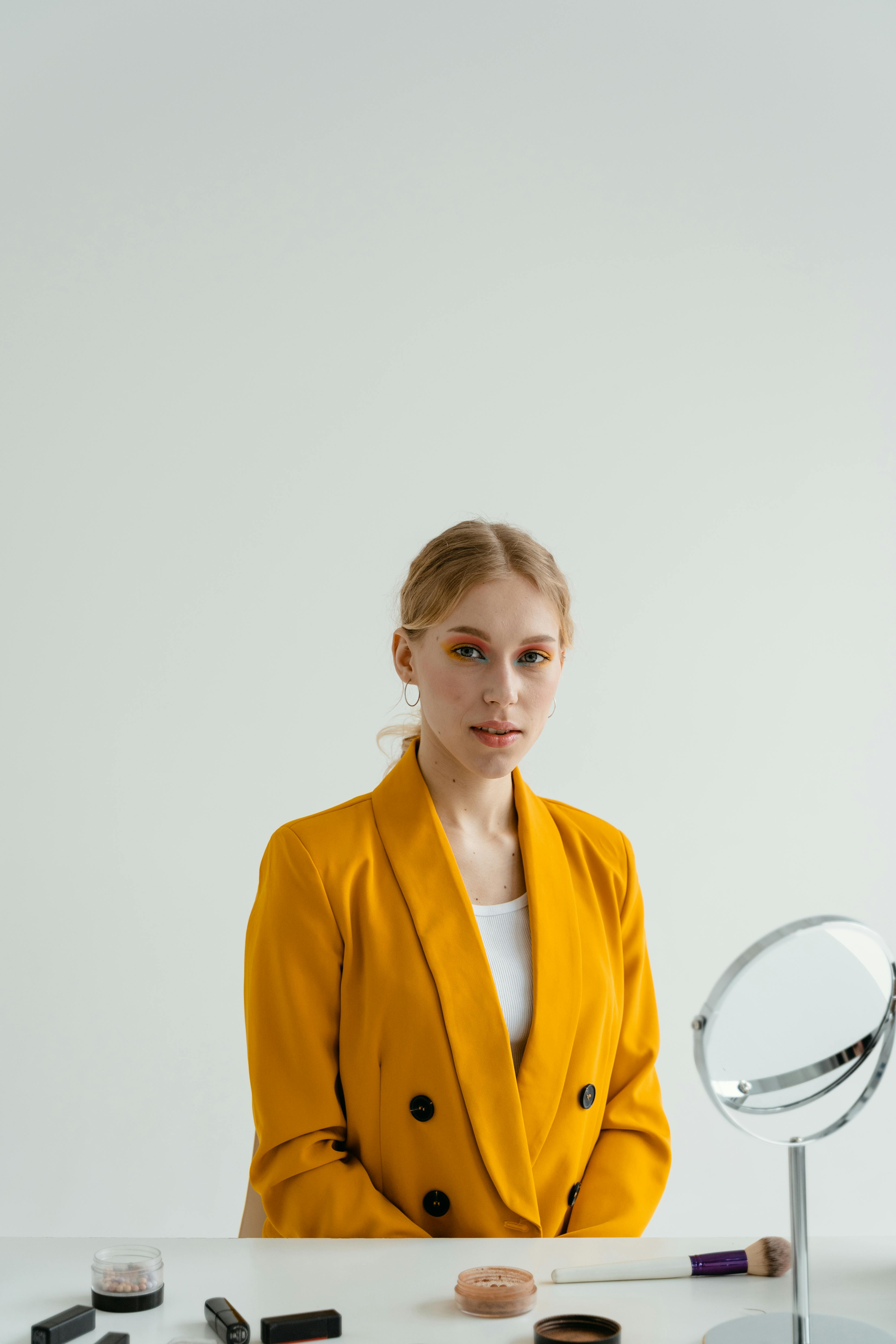 电视剧海报：悬疑破案风格